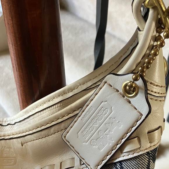 Coach Bleeker Signature C denim blue Shoulder Bag w/gold hardware year 2007 - Picture 13 of 15